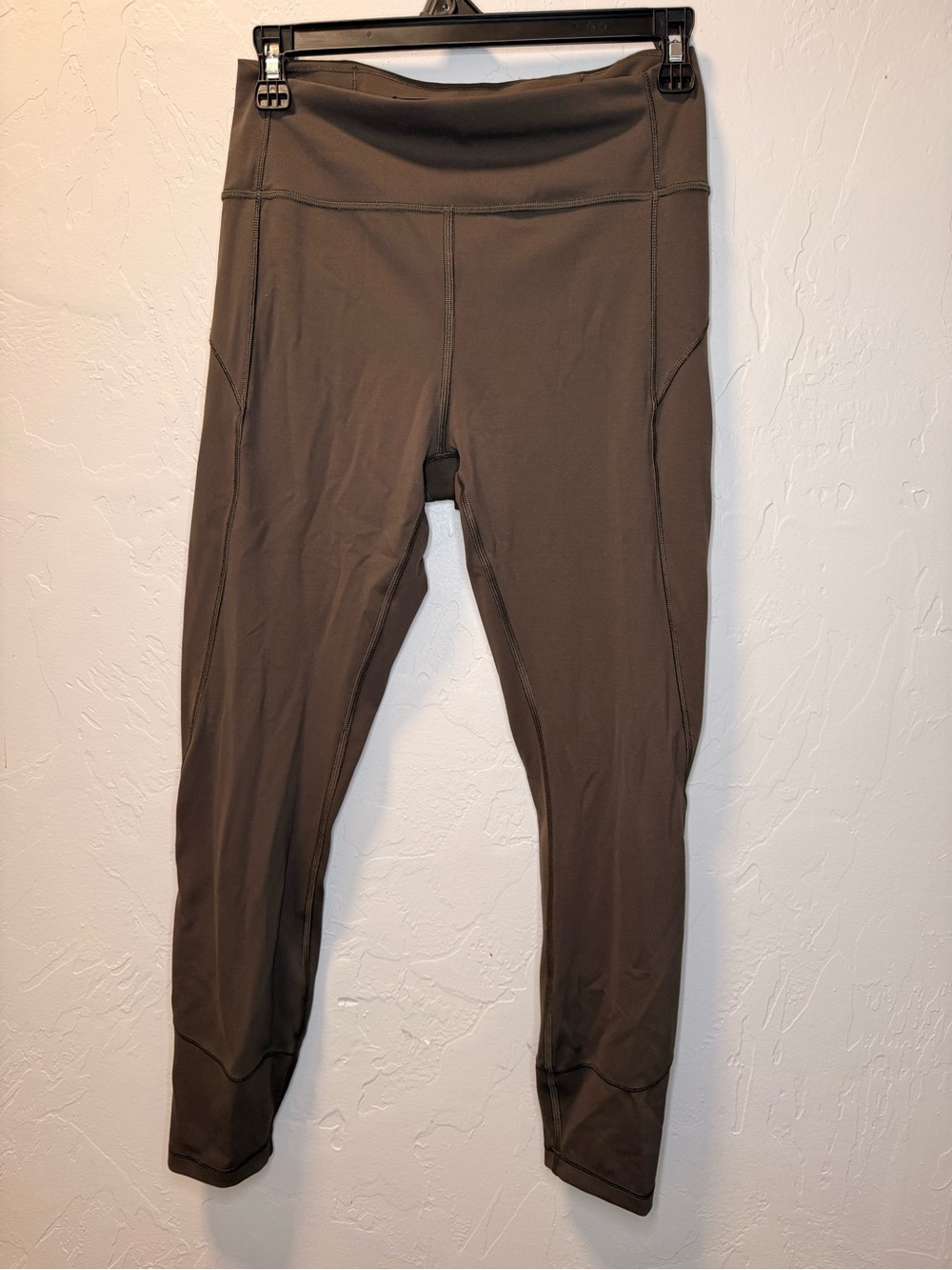 Lululemon Leggings in Olive Green